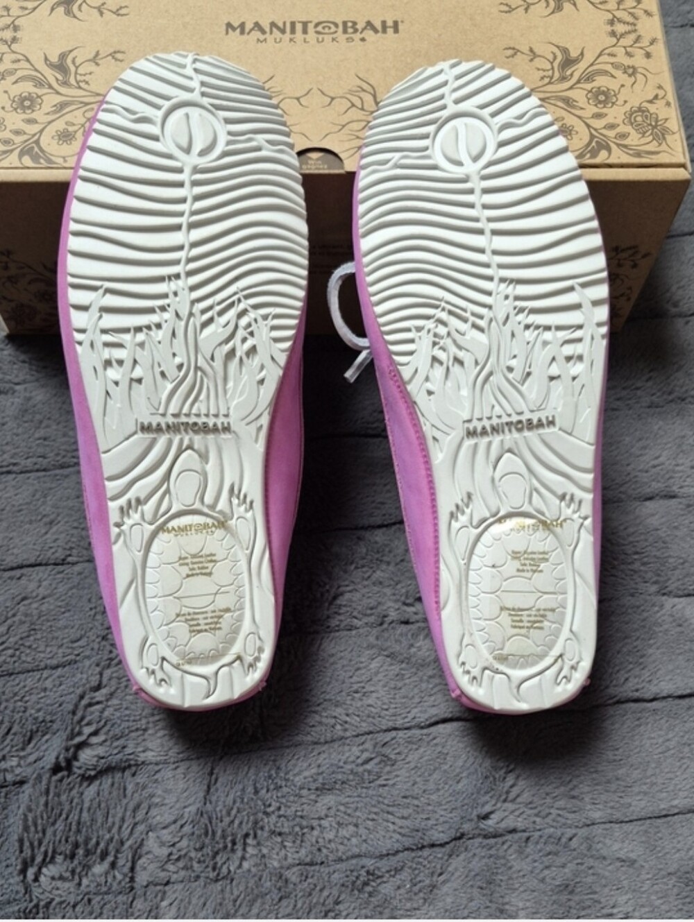 Kayak Manitobah Mukluks Pink Leather/Suede Beaded Moccasins, Size 8, New W Tags - Picture 4 of 4